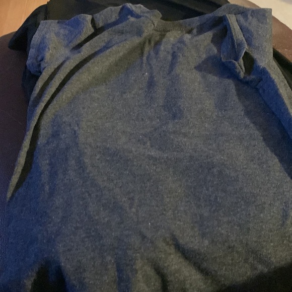 Hello kitty, dark gray T-shirt - Picture 3 of 3